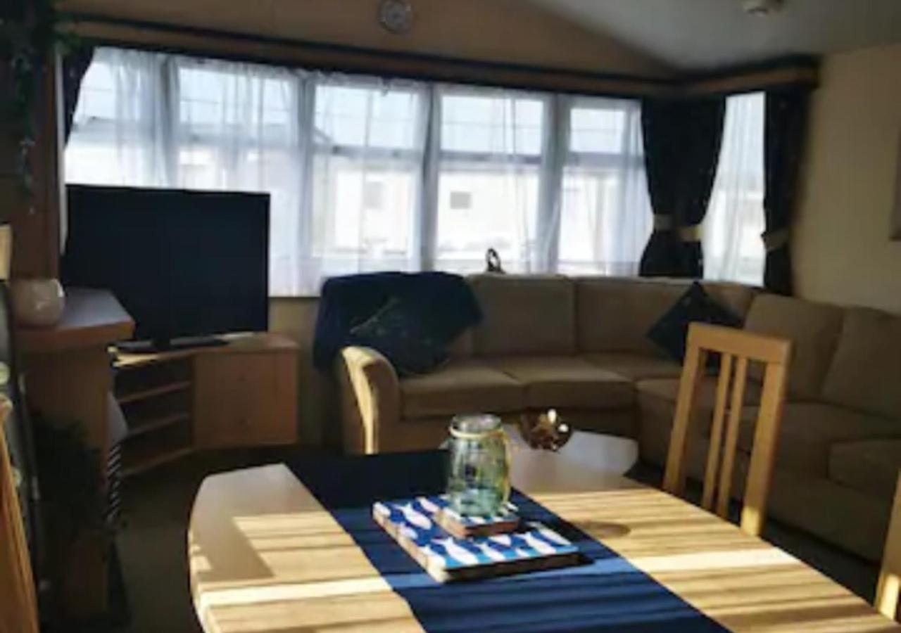 Tranquil 6 Berth Luxury Holiday Home チチェスター エクステリア 写真