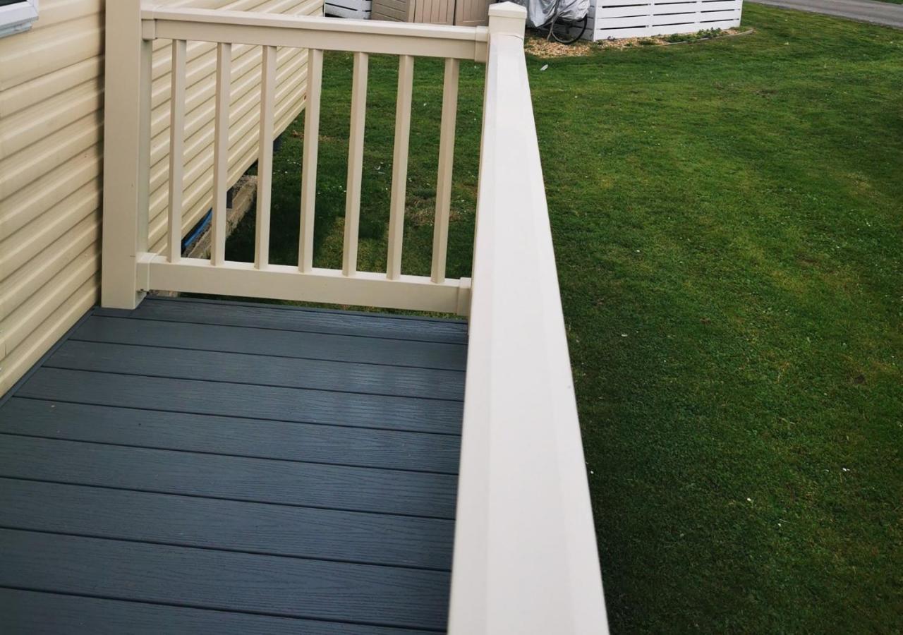 Tranquil 6 Berth Luxury Holiday Home チチェスター エクステリア 写真