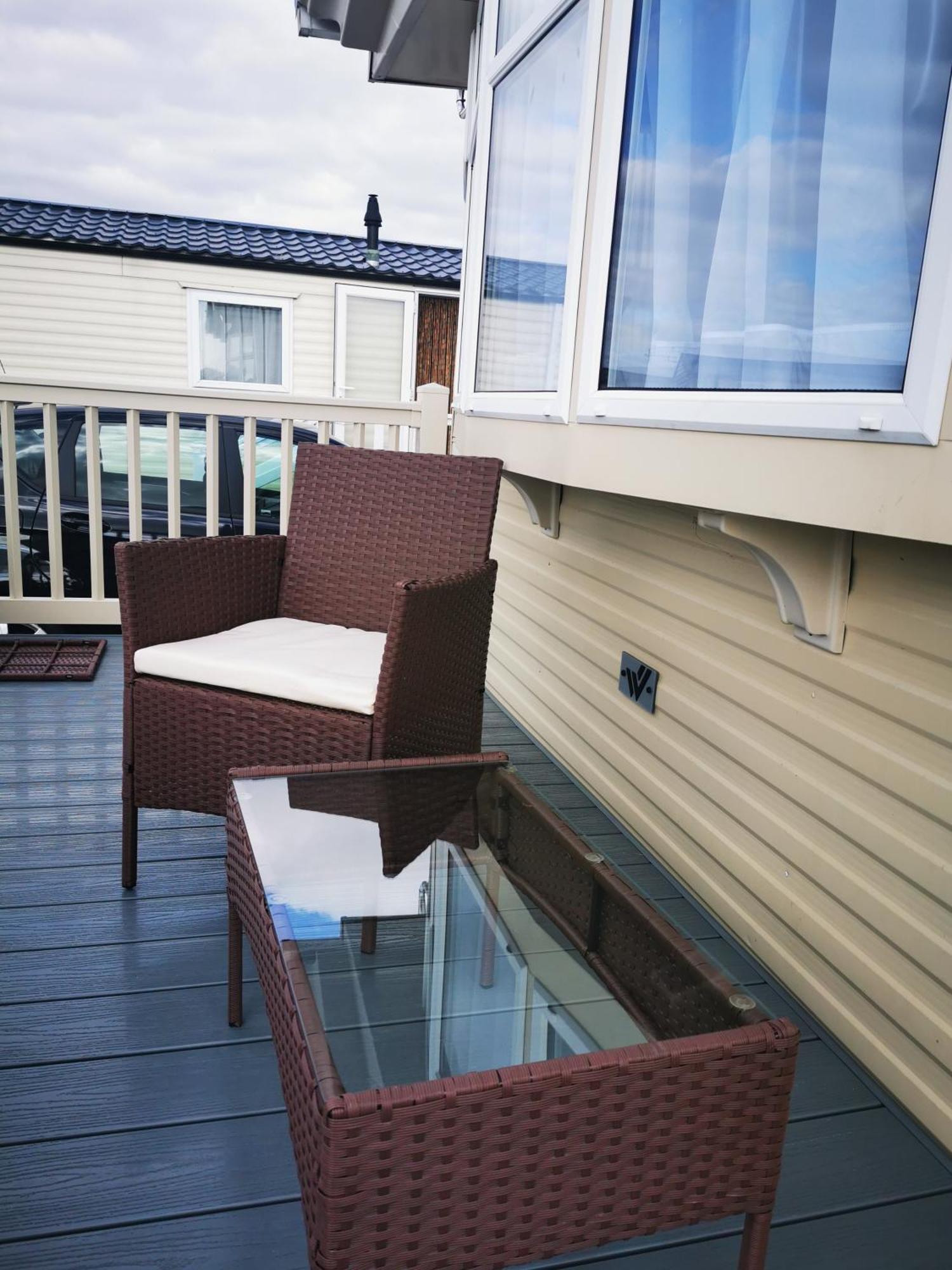 Tranquil 6 Berth Luxury Holiday Home チチェスター エクステリア 写真